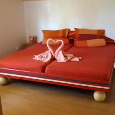 ゲストハウス Casa Silvia エフォリエ・ノルド