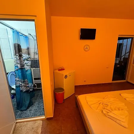 Konukevi Casa Silvia 2*
