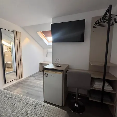Konukevi Casa Silvia 2*